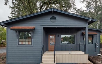 Building Photo - 735 Hunt Ave