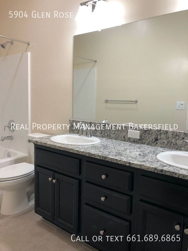 Building Photo - 5904 Glen Rose Ave