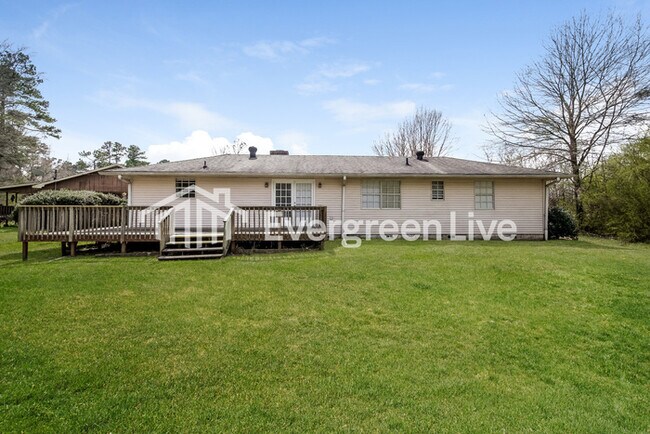 Building Photo - 113 Beasley Dr