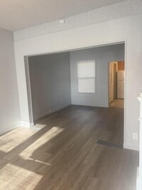 Building Photo - 6 12th St N