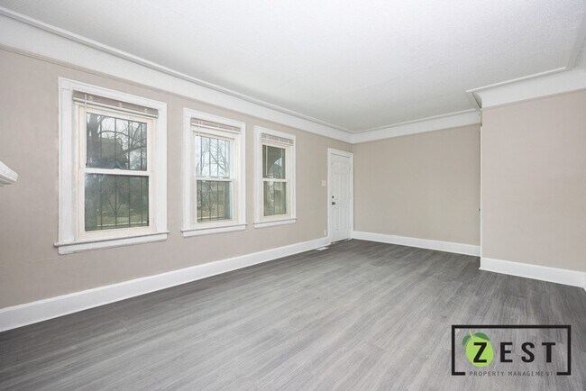 Building Photo - 12120 Stoepel St