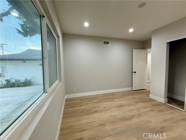 Building Photo - 8561 Marklein Ave