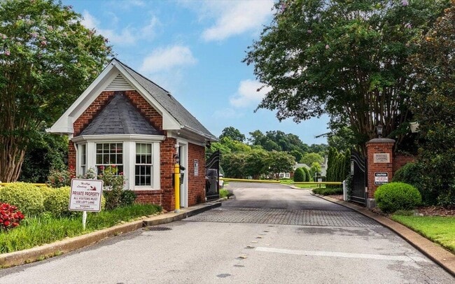 Building Photo - 1284 Heritage Landing Dr