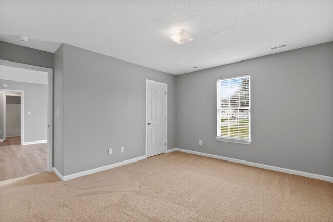 Building Photo - Adorable Home in Horse Creek Farms!