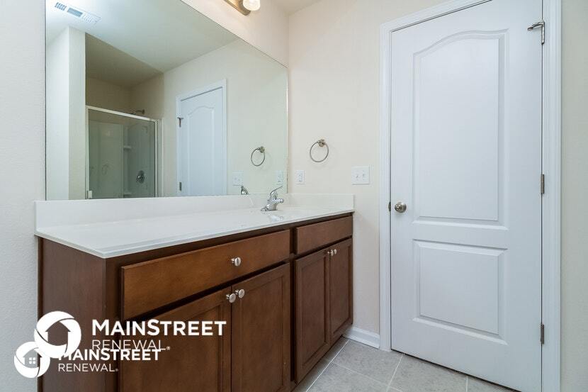 Building Photo - 2311 Bee Hive Dr