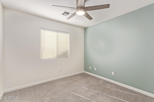 Building Photo - 1609 E Beautiful Ln
