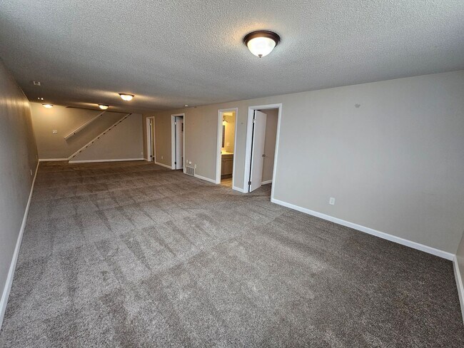 Building Photo - Welcome home to this maintained 4-bedroom, 2-bath Home in 80909!