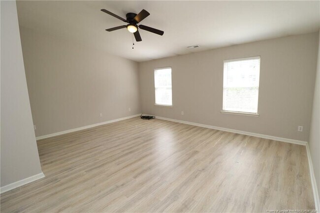 Building Photo - 8631 Neuse Club Ln