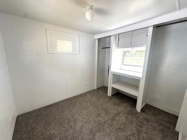 Building Photo - Renovated Two Bedroom Mobile Home