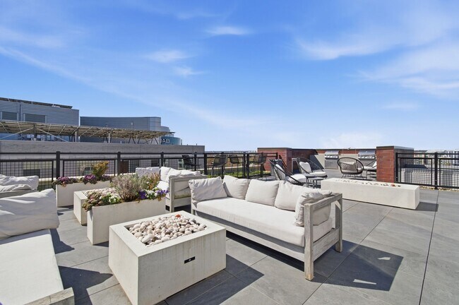 Building Photo - 37 L St SE