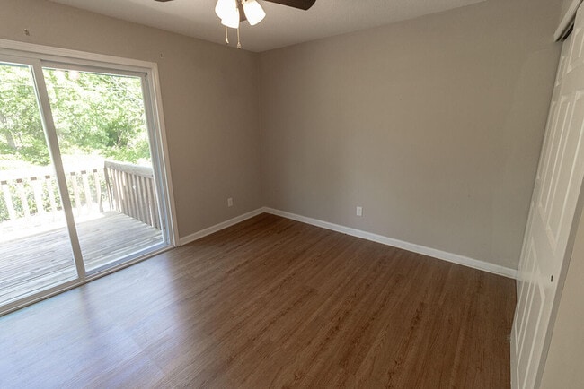 Building Photo - 105 N Garth Ave