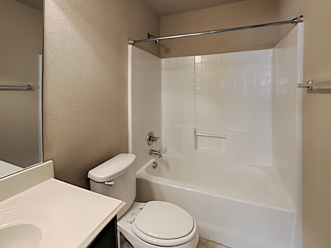 Building Photo - 5860 Burgundy Rose Dr