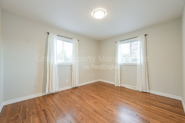 Building Photo - 1949 S Kearney Way