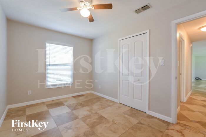 Building Photo - 497 Wurst Rd