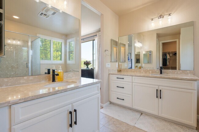 Building Photo - 7098 Sitio Corazon