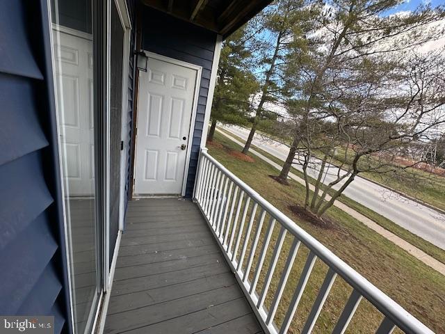 Building Photo - 1001 Roundhouse Ct