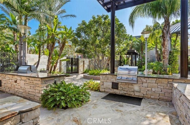 Building Photo - 39 Waldorf