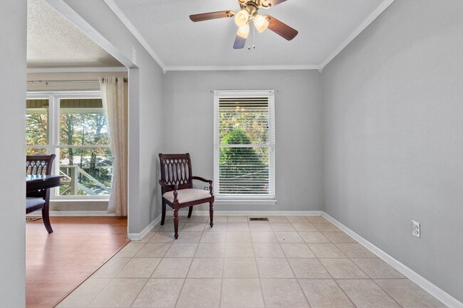 Building Photo - Indianhead Lakes Rental!