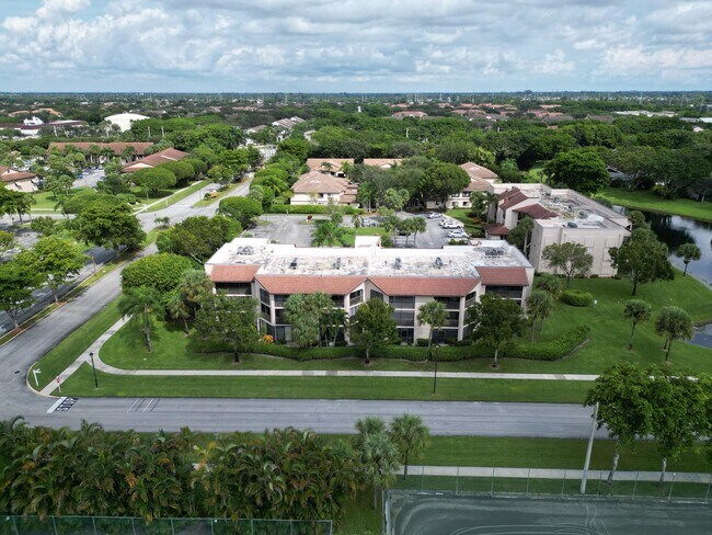 Building Photo - 10110 Cedar Point Blvd