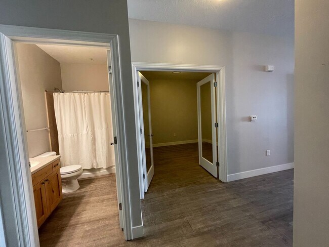Building Photo - Luxury 2 Bedroom Condo in Downtown Provo W...