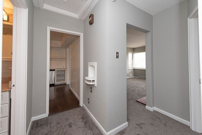 Building Photo - 3031 Irvella Pl