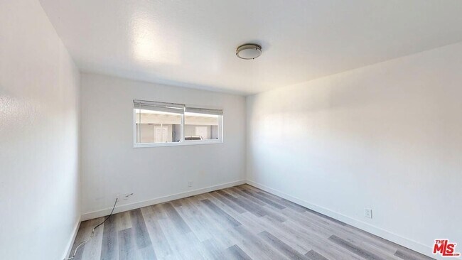 Building Photo - 2129 Monroe St