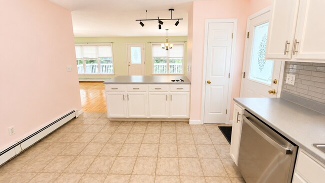Building Photo - 58 Brookside Dr