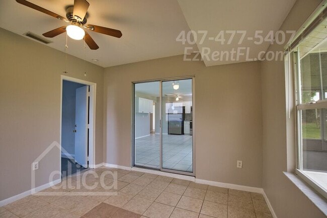 Building Photo - 6667 Carovel Ave