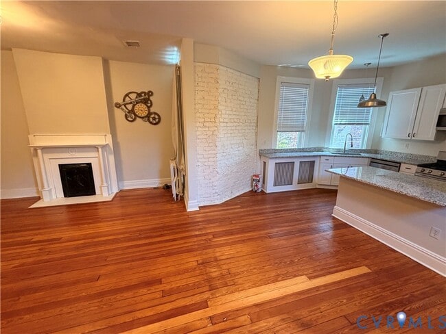 Building Photo - 2107 Park Ave