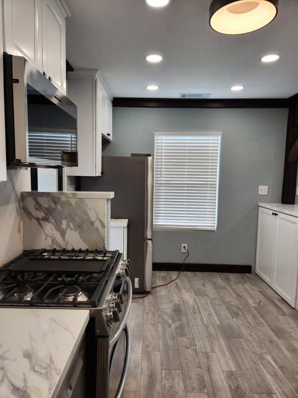 Building Photo - 703 42nd St