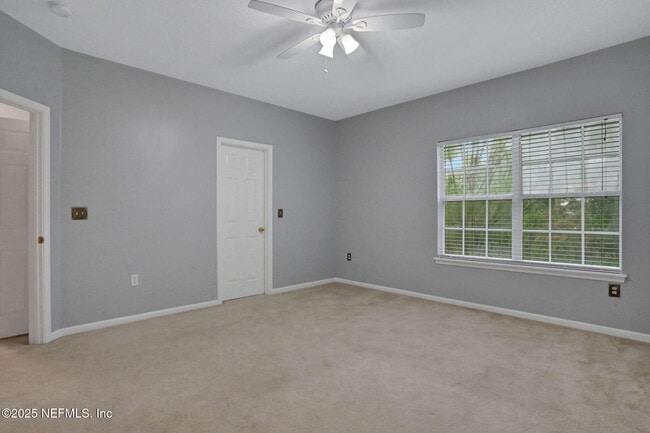 Building Photo - 9744 Summer Grove Way W