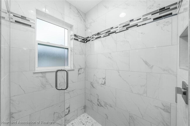 Building Photo - 4818 Sturgeon Dr