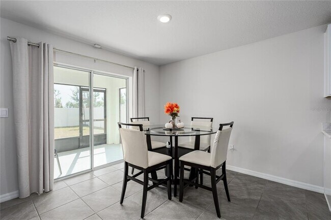 Building Photo - 12277 Mountain Is Trl