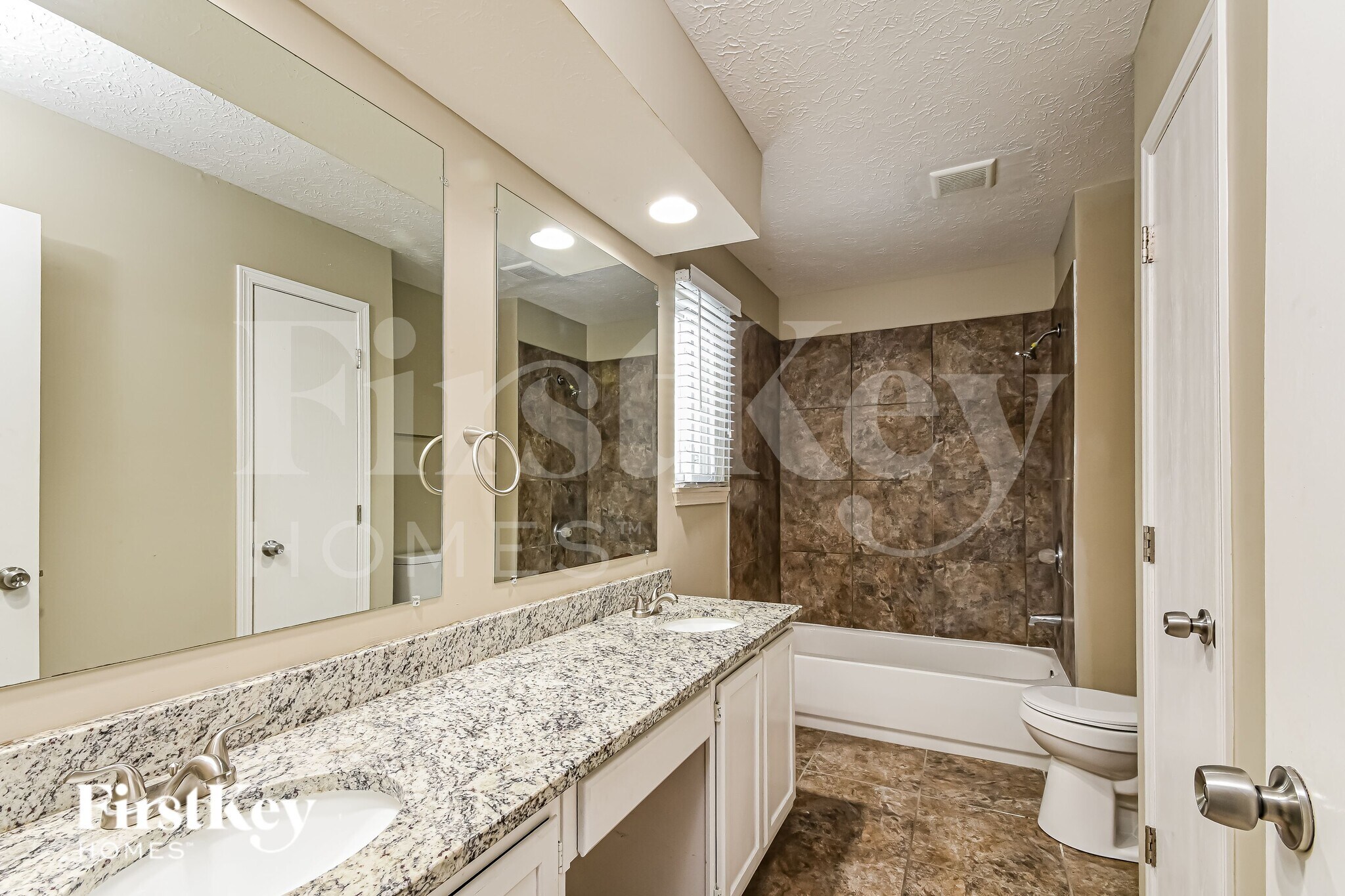 Building Photo - 7427 Cobblestone W Dr