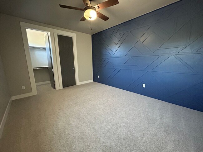 Building Photo - Luxury Living in StarView Estates - 4.98 A...