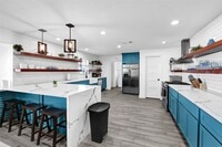 Building Photo - 8010 Ocean Dr