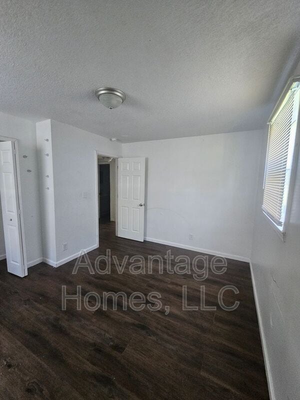 Building Photo - 746 N 70th St