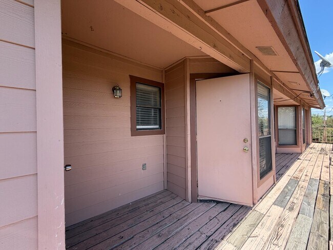 Building Photo - 5305 Indio Cove
