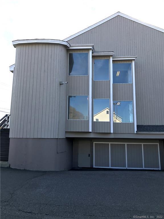 Building Photo - 3250 Main St