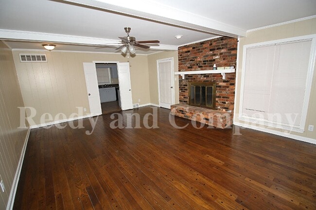 Building Photo - 5127 Kingswood Cir