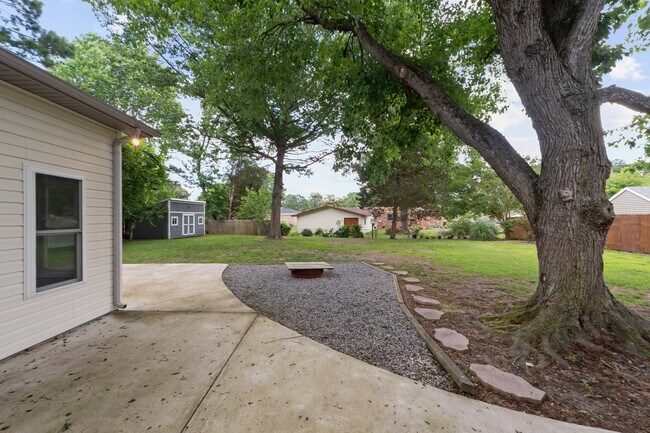 Building Photo - 435 Currituck Dr