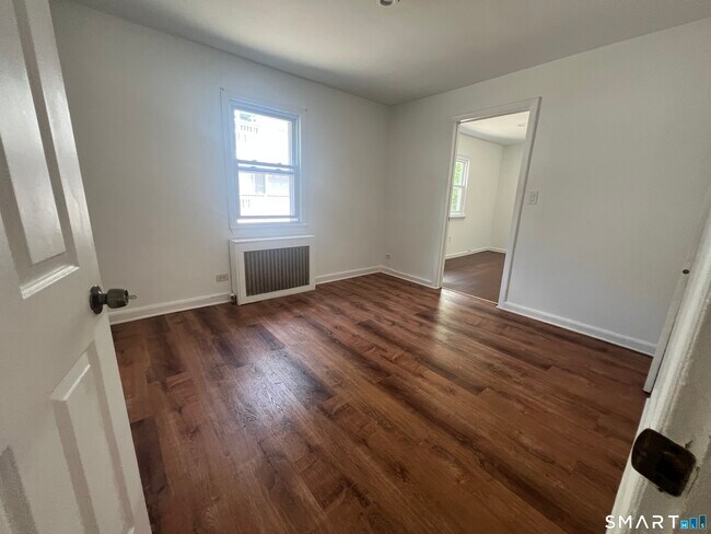 Building Photo - 141 Columbus Pl