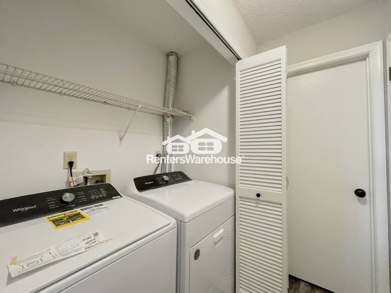 Building Photo - 2421 Sedgewick Dr