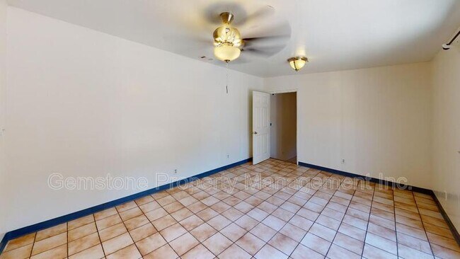 Building Photo - 6132 Pembroke Dr