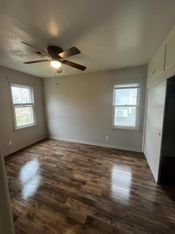 Building Photo - 1202 E 4th Ave