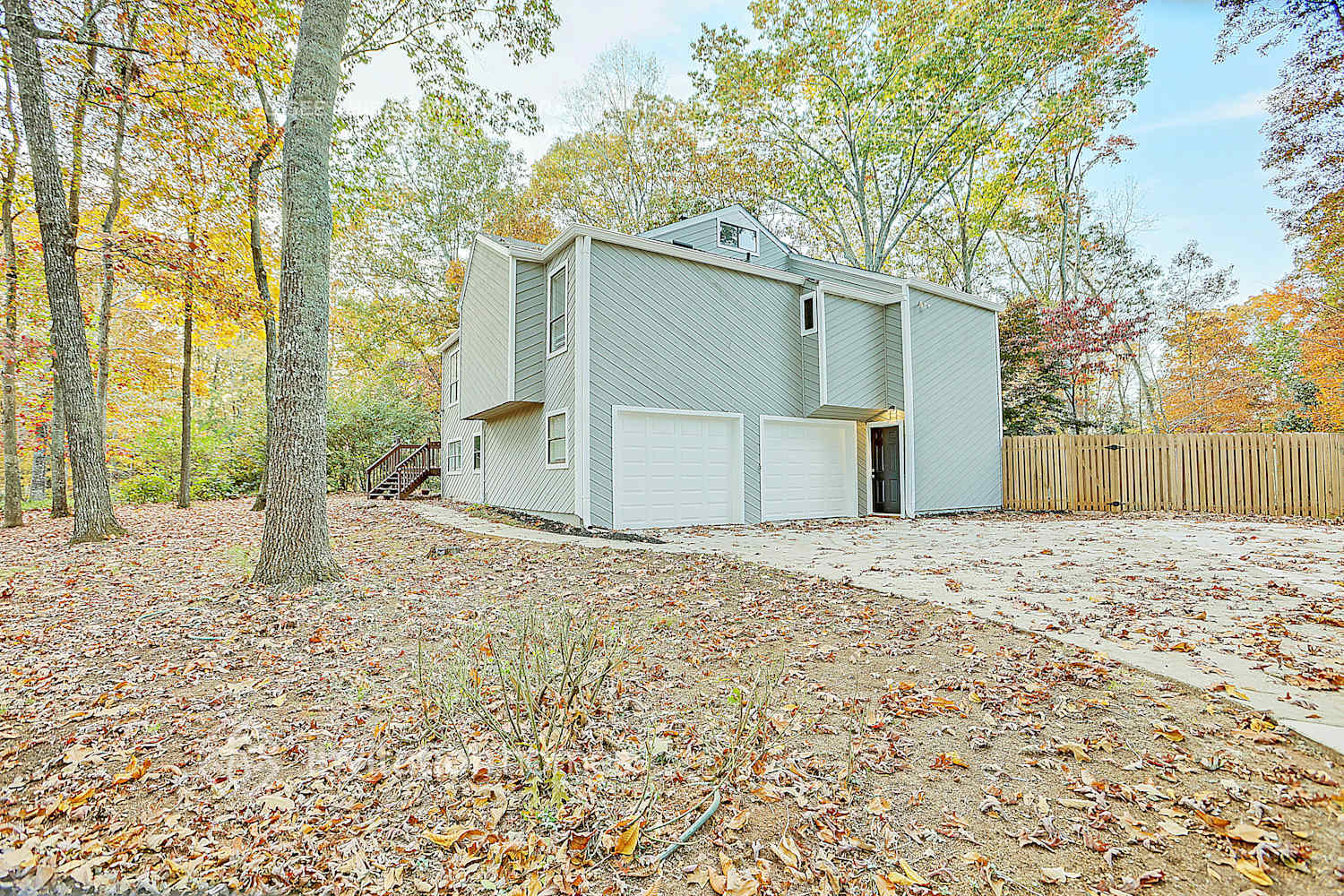 Building Photo - 2230 Rolland St