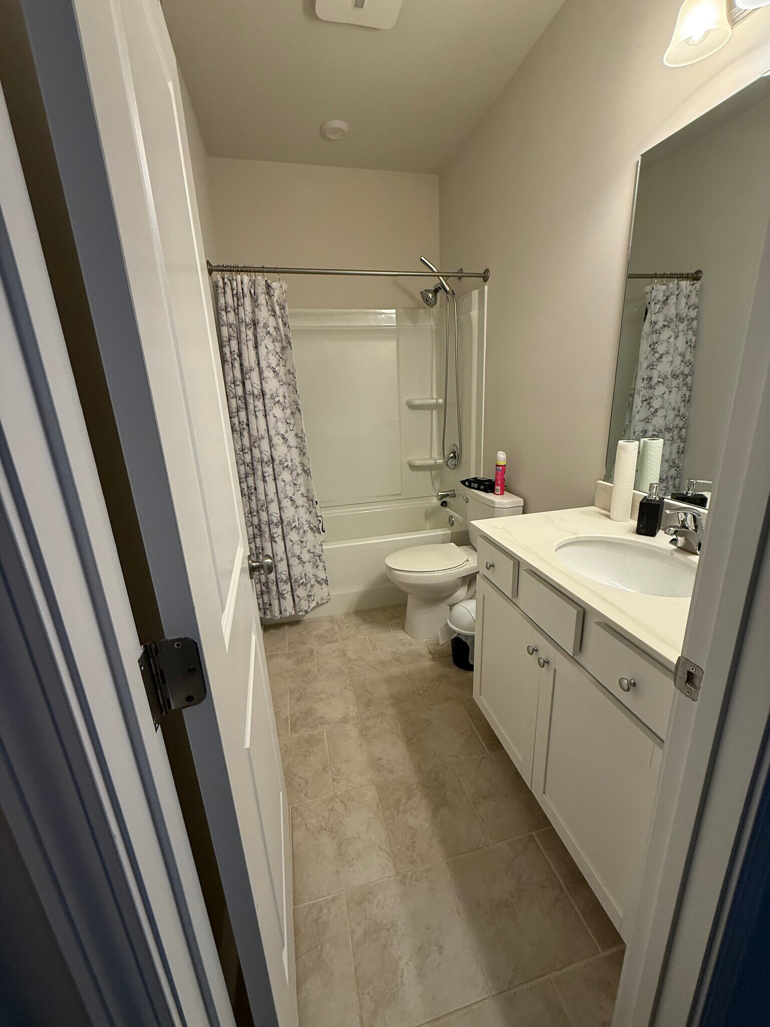Building Photo - 3598 Hidden Valley Cir