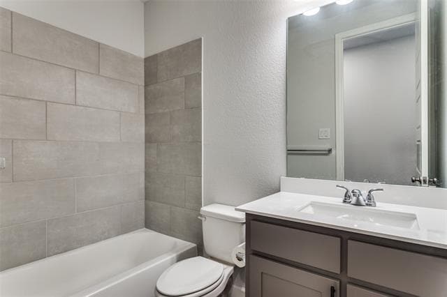 Building Photo - 2121 Eastus Ln