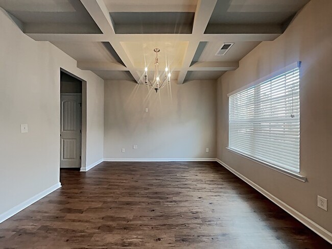 Building Photo - Now Leasing! Your New Home Awaits! 4BR Bea...