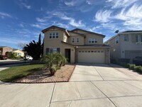 Building Photo - Spacious 4 Bed 3 Bath Tracy Home